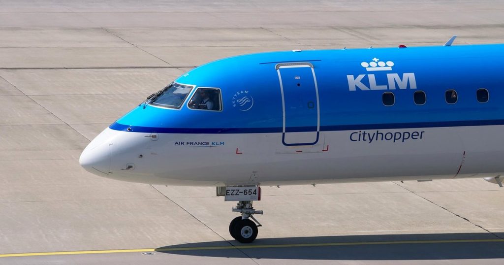 Embraer E190 và E195: máy bay phản lực cỡ nhỏ từng bay Côn Đảo – thông số, ghế 2-2 và hiện trạng tại Việt Nam