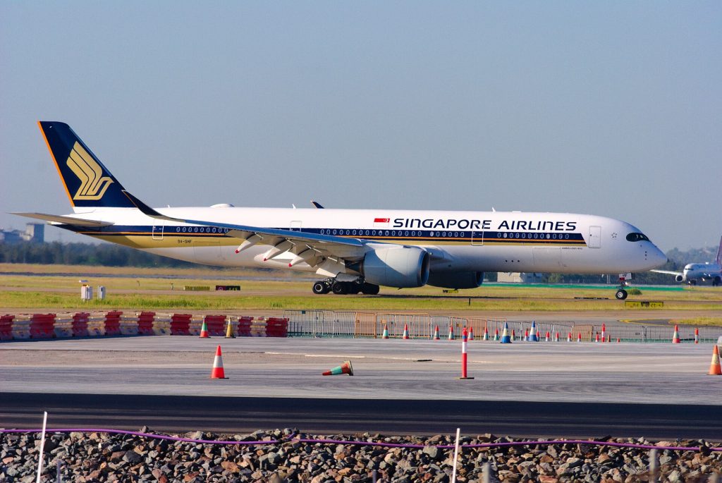 Hạng thương gia các hãng bay du học phổ biến: Korean Air Prestige, JAL, ANA, Singapore Airlines, Qatar Qsuite, Turkish, Emirates, Cathay