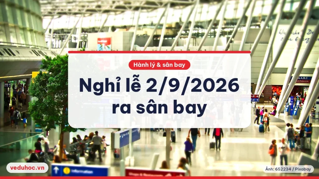 Sảnh nhà ga sân bay đông hành khách ngày lễ